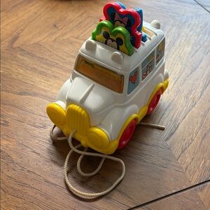1992 Mattel Disney Mickey Mouse & Friends Pull Along Bus Toy